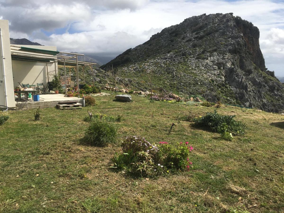 Rocky Mountain Way Villa Sellia  Exterior photo